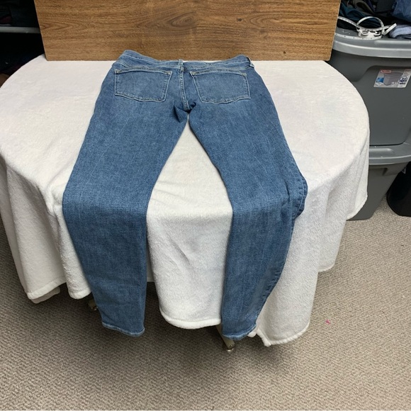 J Crew size 28 non distressed jeans medium wash mid rise skinny fit - Picture 9 of 9